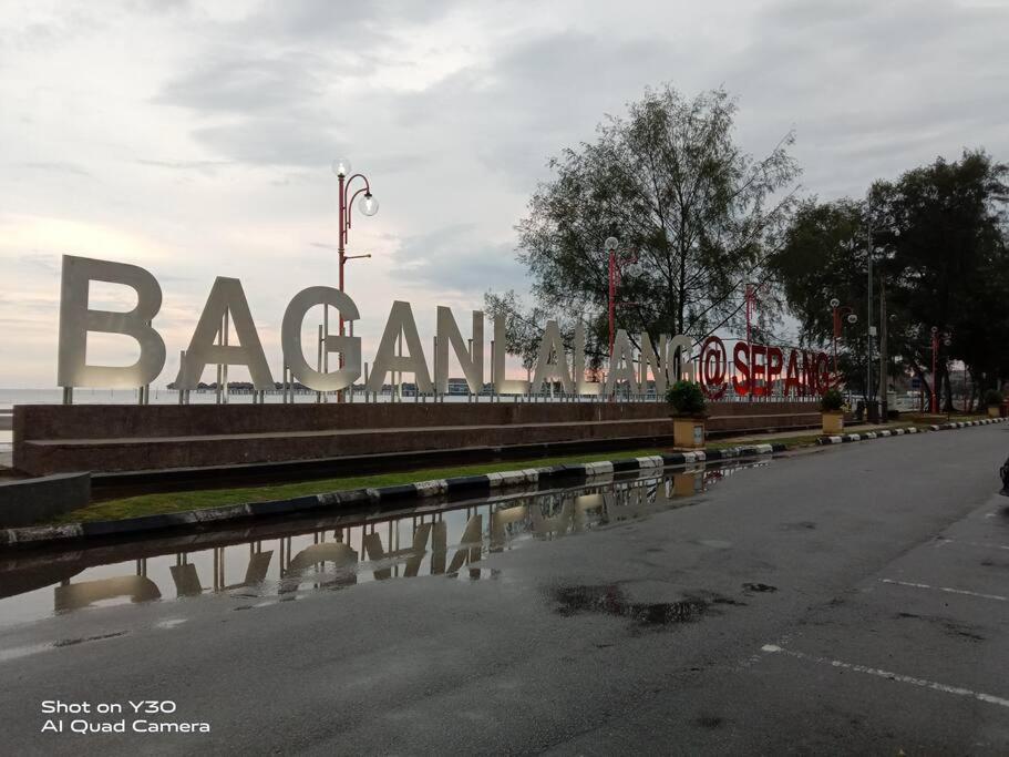 Imani Homestay Beach Gateway Bagan Lalang Kampong Bagan Lalang Exterior foto