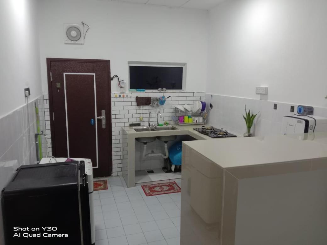 Imani Homestay Beach Gateway Bagan Lalang Kampong Bagan Lalang Exterior foto